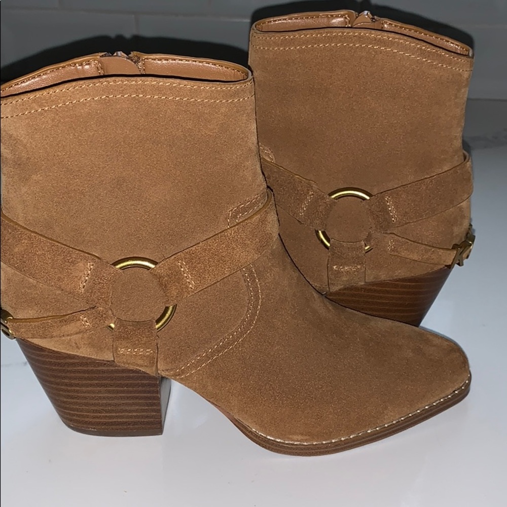 MICHAEL Michael Kors Goldie Suede Western Boot! - Picture 7 of 8